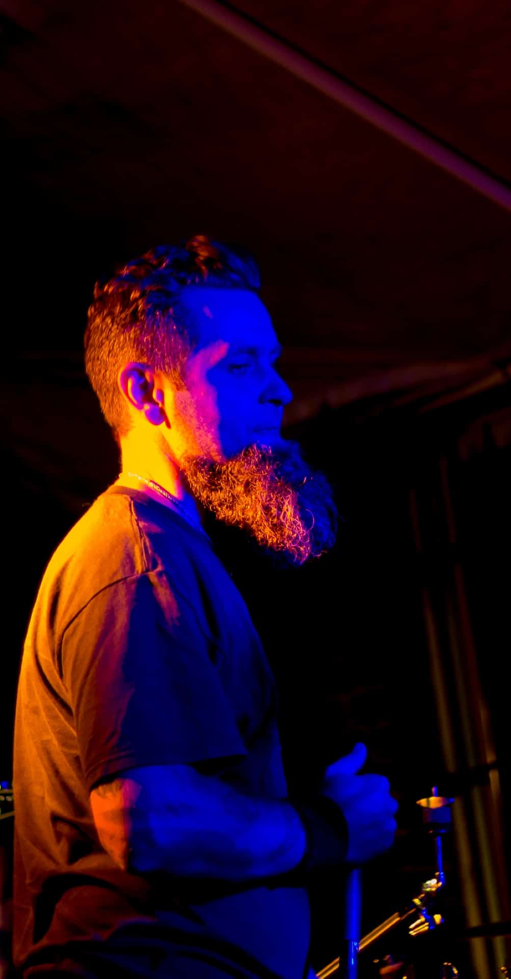 Reportaż wydarzeń - podstawy fotografii czarne tło