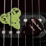 Foto wyzwanie fotografia produktowa kostka do gitary pick of destiny tenacious D