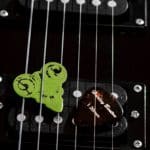 Foto wyzwanie fotografia produktowa kostka do gitary pick of destiny tenacious D