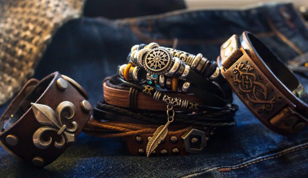 Fotografia produktowa foto wyzwanie skórzane bransoletki