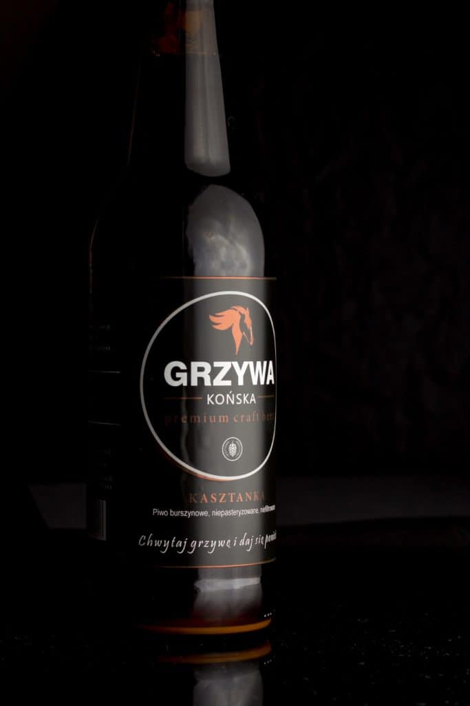 Fotografia produktowa butelki piwa Końska Grzywa Browar Rzemieślniczy