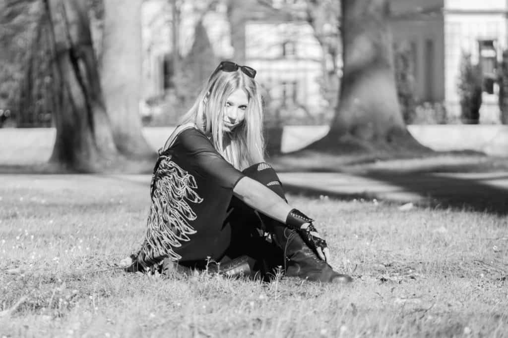 Kadrowanie zdjęcia w fotografii Portret Originał Przykład czarno biało-1