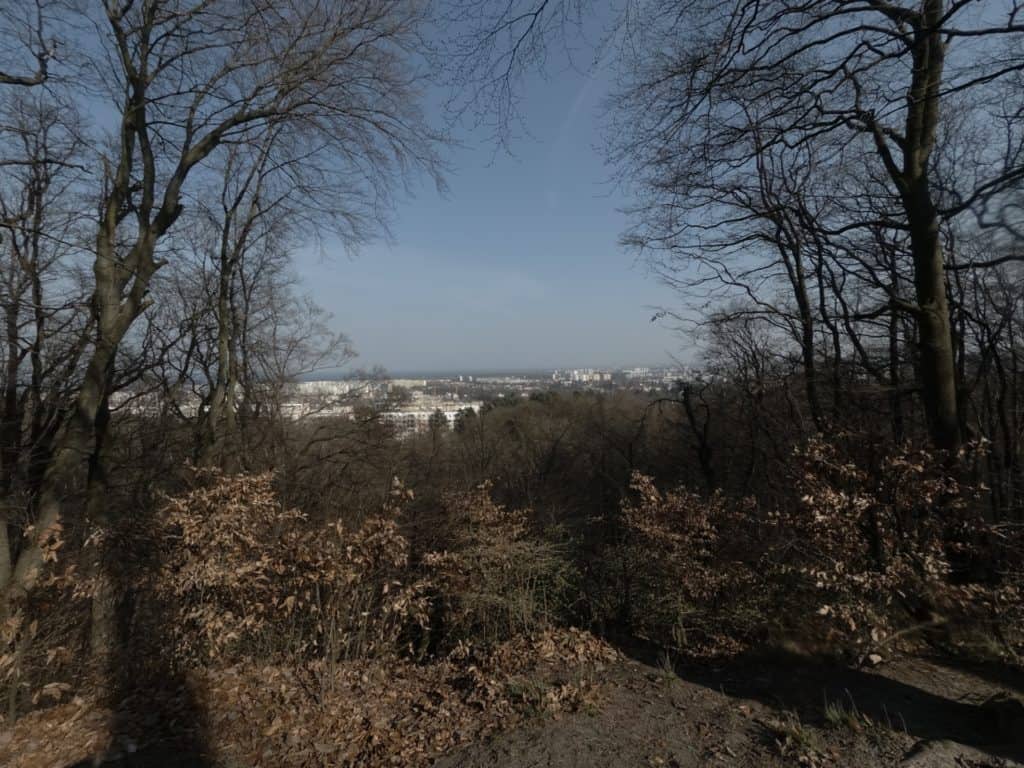 Zdjęcia z kamerki sportowej 12 MPX widok na miasto JPG