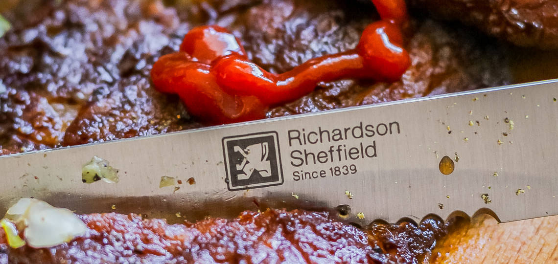 Fotografia produktu w aranżacji mięso stek i nóż do steku Richardson Sheffield-7