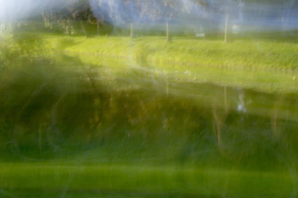 Abstrakcja w krajobrazie świadome poruszenie zdjęcia-2