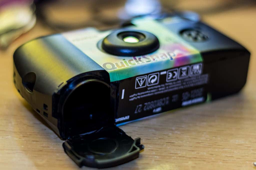 Zdjęcia aparatem jednorazowym fujifilm budowa aparatu-7
