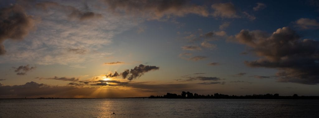 Wyspa Sobieszewska Mewia Łacha wschód słońca 30 1 1024x381 - Wyzwanie fotograficzne tydzień z aparatem