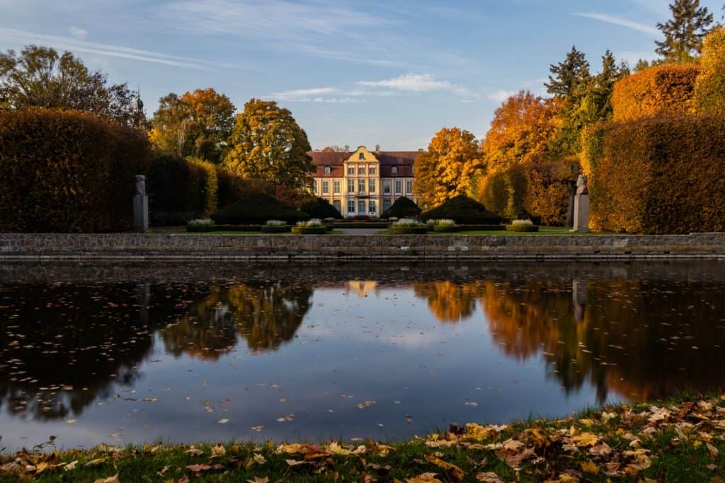 Fotografia lustrzana i odbicia - jesień w parku oliwskim w Gdańsku-8