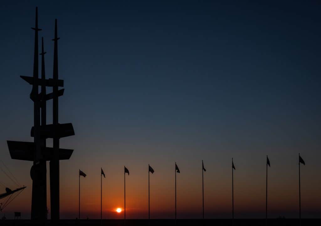Zdjęcia o wschodzie słońca Gdynia Skwer Kościuszki Pomink Żagle 4 1024x724 - Zasady kompozycji - przewodnik po 20 regułach